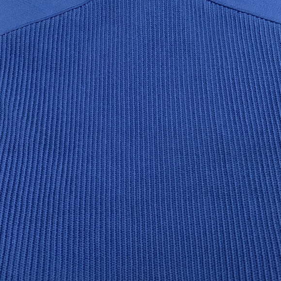 ARITZIA BABATON Sculpt Knit Criss Cross Cropped Tank Blue Size XL - Picture 4 of 11